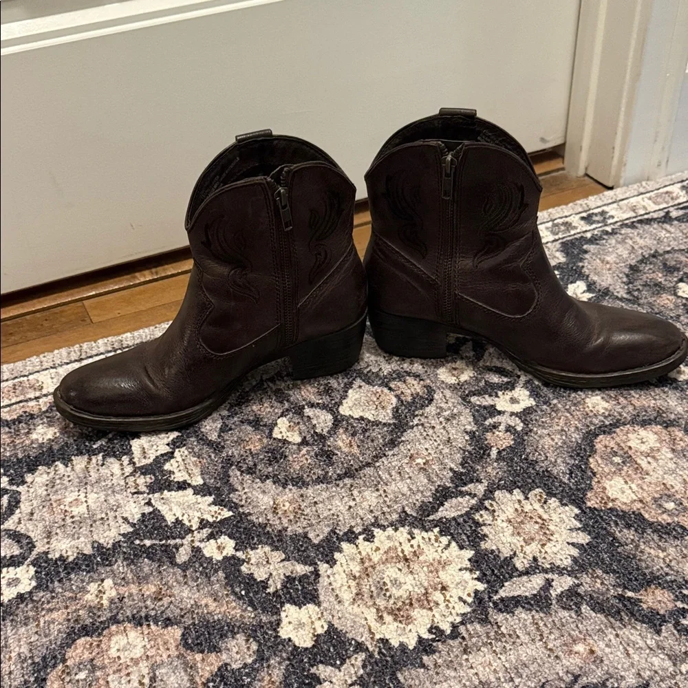Born Women’s Dark Brown Western Ankle Boots - Picture 2 of 8